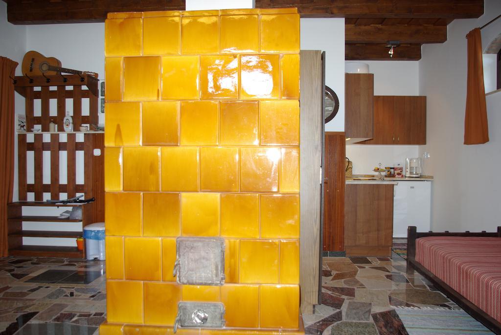 Dabasi Lovas Vendégház Quarto foto