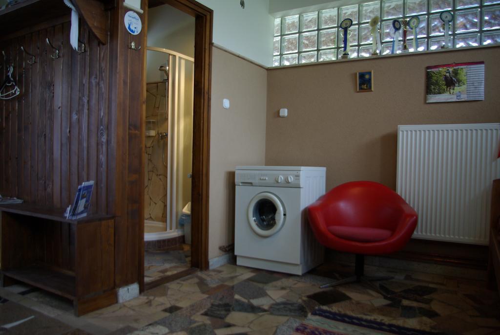 Dabasi Lovas Vendégház Quarto foto